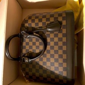 Louis Vuitton Alma